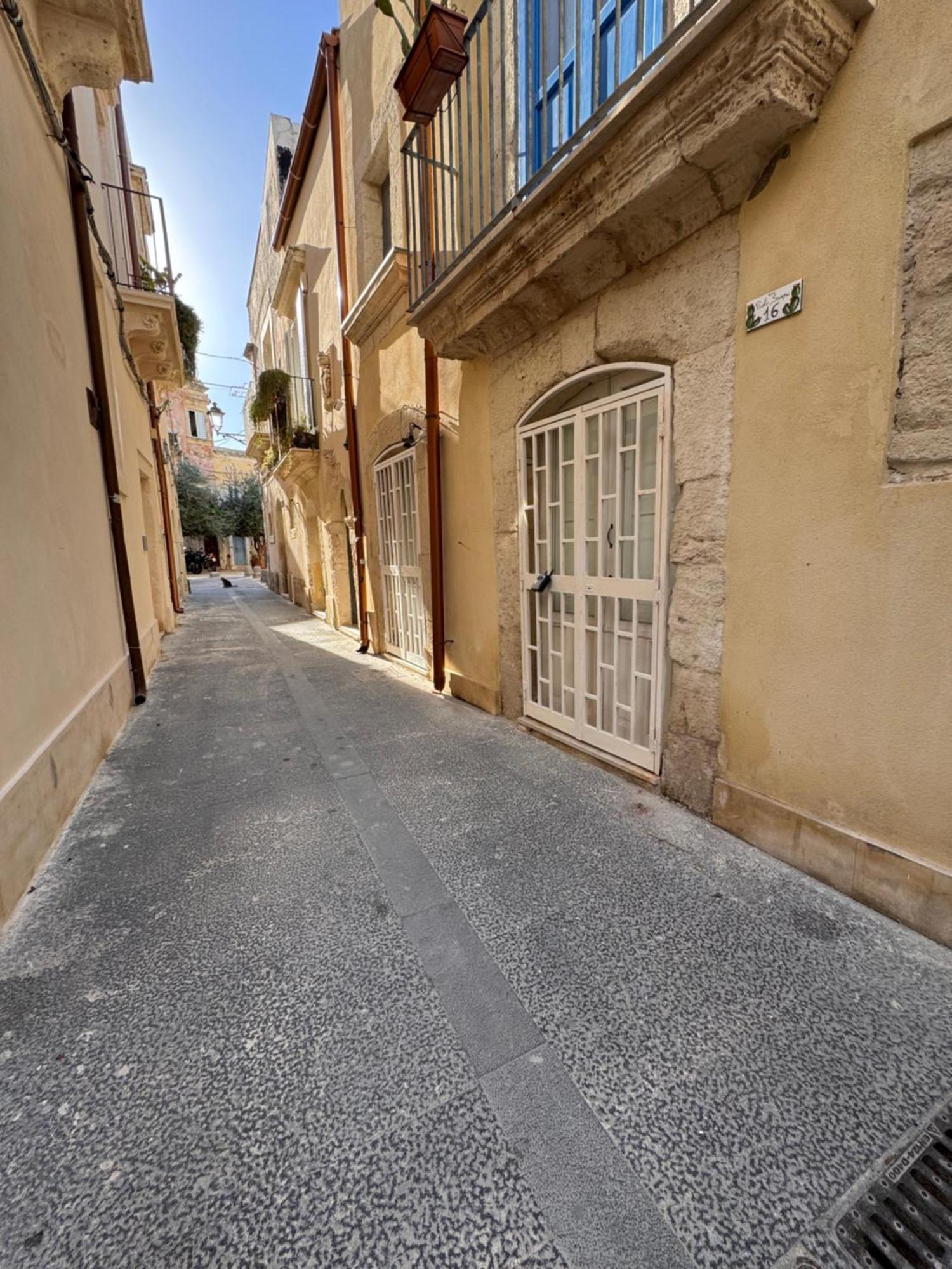 Ortigia Apartment Aretusa Syracuse Eksteriør billede